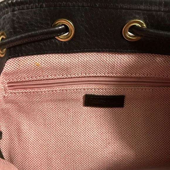 Dooney & Bourke Drawstring bag with tassels and duck tag. - Picture 11 of 12